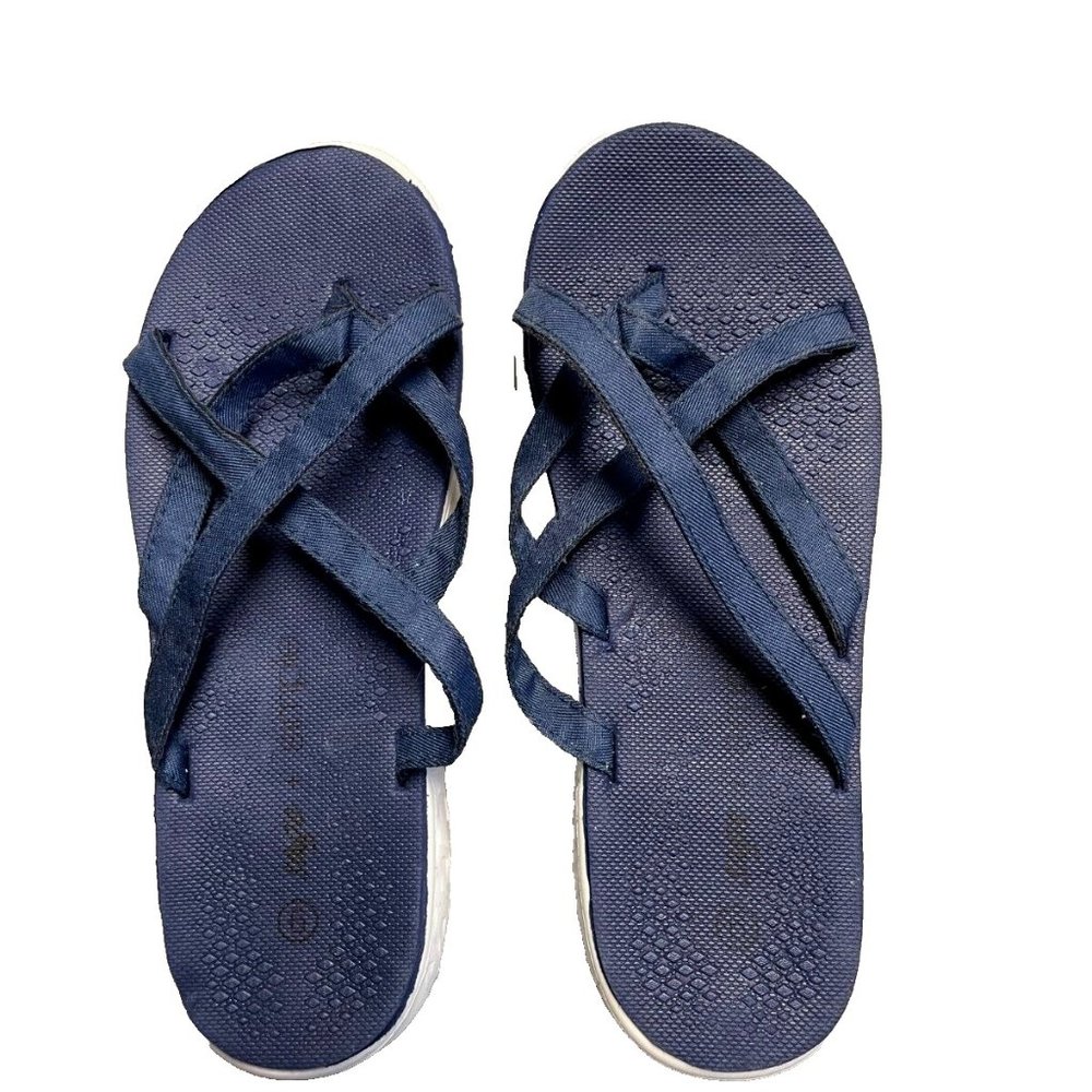 Sage + Simple Strappy Sandals/Flip Flops Size 6